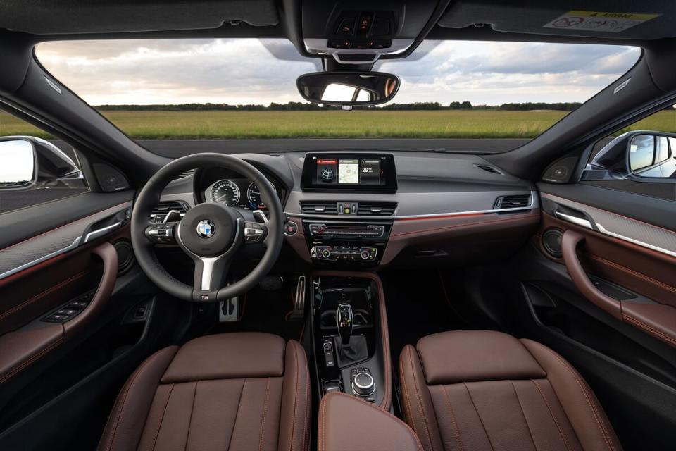 P90400936_highRes_the-new-bmw-x2-m-mes.jpg