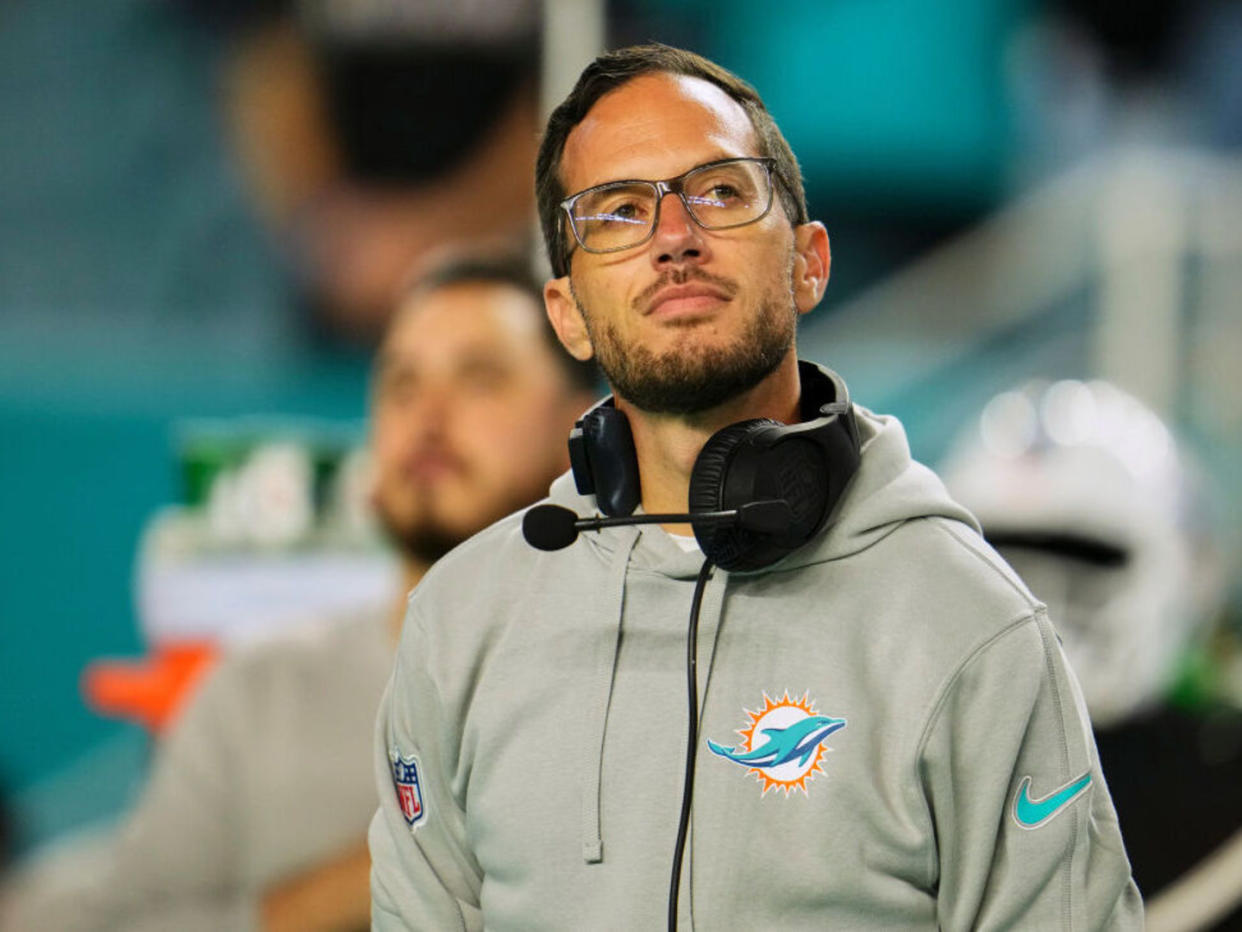 Miami Dolphins Coach Mike McDaniel Shared a Rare Glimpse at His Personal  Life & His Toddler's Sassy Shenanigans