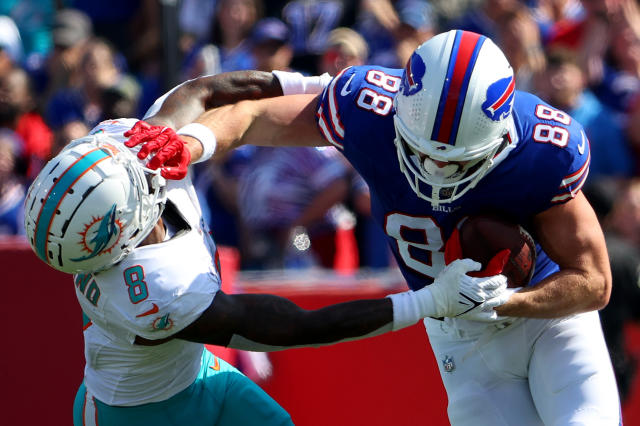 Dolphins-Bills Sunday showdown: Can Buffalo slow down Miami?