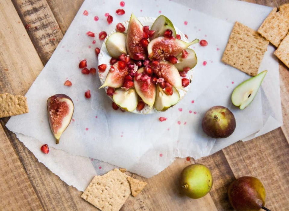 Baked Cheese with Fresh Figs and Pears