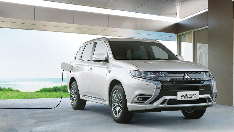 Mitsubishi Outlander PHEV 149.6 萬進化上市，119.6 萬車電分離專案同步登場