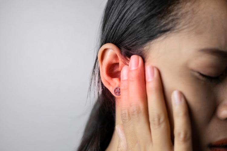 <strong>耳朵痛原因以耳黴菌症占多數 長期配戴藍芽耳機也要小心。（圖／pixabay）</strong>