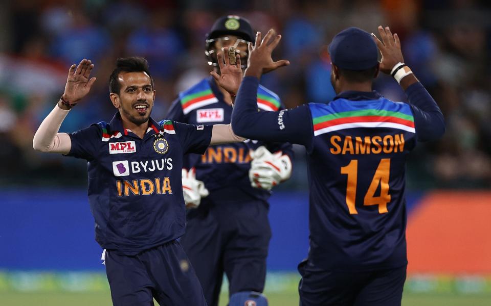 Yuzvendra Chahal dismisses Steve Smith - Ryan Pierse//Cricket Australia via Getty Images