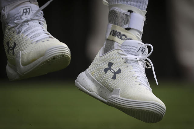 Andy Murray Scores Wimbledon Victory in a Crisp Tennis That Includes Under Armour Sneakers