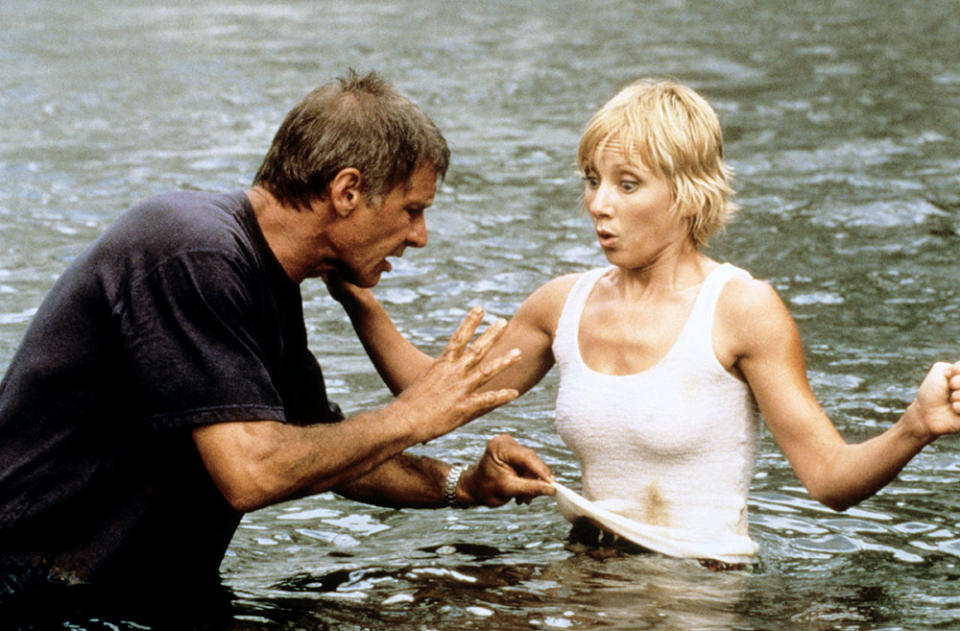 Harrison Ford and Anne Heche in SIX DAYS SEVEN NIGHTS.