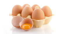 “It’s no surprise that RDs everywhere encourage eggs,” says Zuckerbrot. Eggs are a complete protein source with 13 vitamins and minerals for only 294 kilojoules per egg. <br>“Choline, which is abundant in the egg yolk, is an essential compound linked with improved brain function,” she points out.