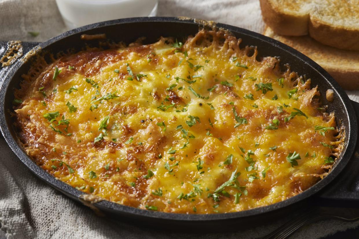 Individual Low Carb Crustless Sausage and Peppers Omelet with Toast