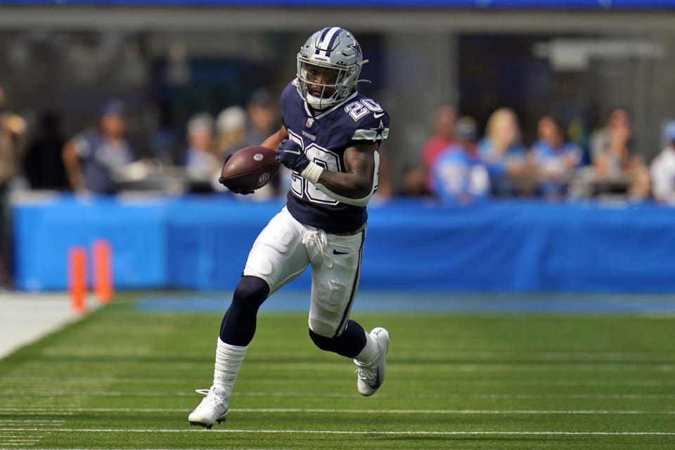 Dallas Cowboys running back Tony Pollard has started earning a bigger share of the team's offensive touches. (AP Photo/Gregory Bull)