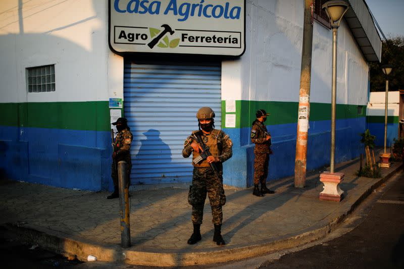 FILE PHOTO: Outbreak of the coronavirus disease (COVID-19) in El Salvador