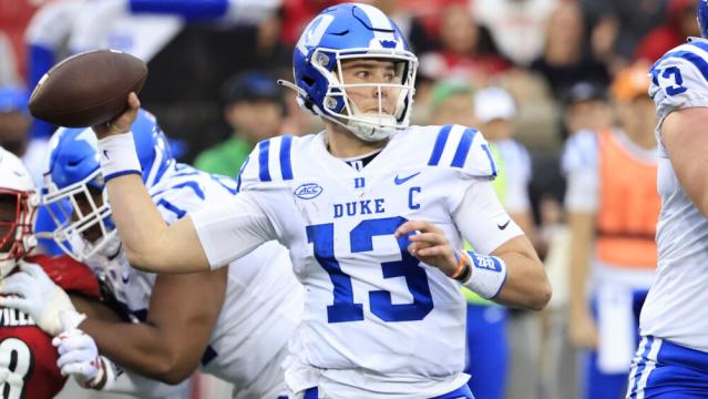 FORMER DUKE QB RILEY LEONARD COMMITS TO NOTRE DAME