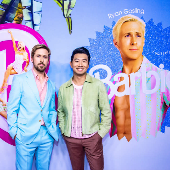 Ryan Gosling y Simu Liu en una rueda de prensa reciente credit:Bang Showbiz