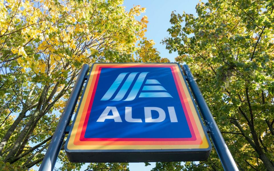 Aldi Lidl кызматкерлери эмгек акы - Доминик Липински/Bloomberg