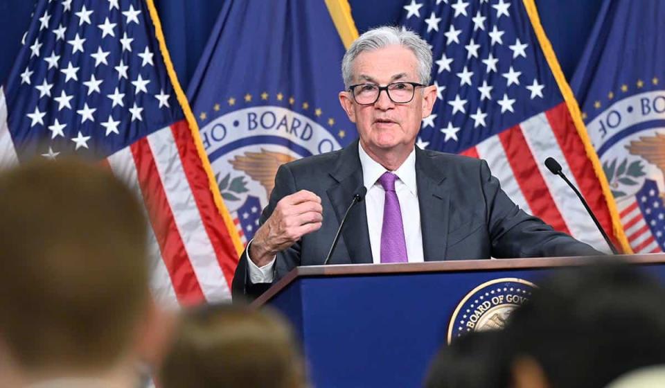 Jerome Powell, presidente de la FED, durante una conferencia oficial. Fuente: FED.