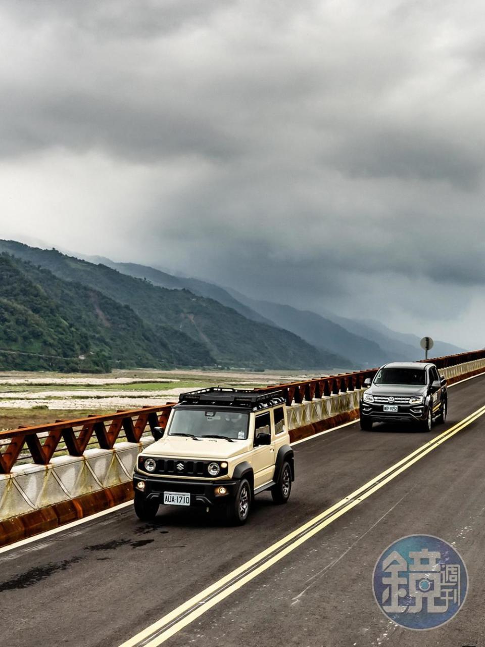 SUZUKI Jimny V.S. VOLKSWAGEN Amarok V6 3.0 TDI Highline