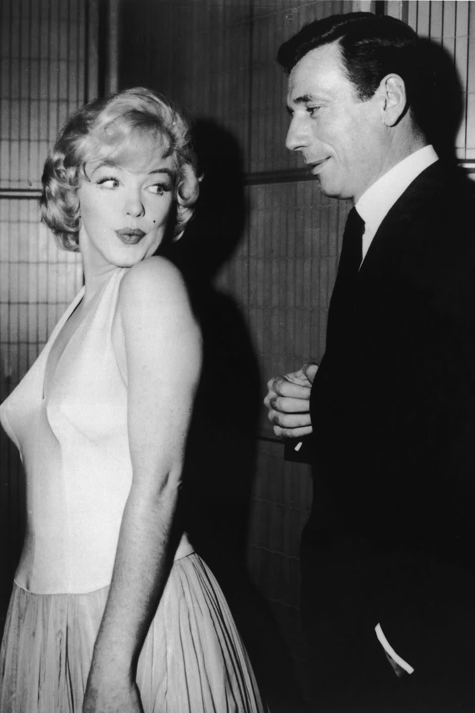 50 Insanely Glamorous Photos of Marilyn Monroe You Have to See Right Now