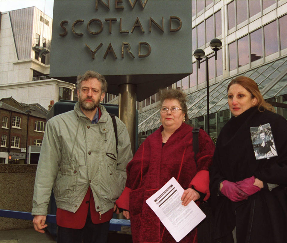 Campaigners Jeremy Corbyn MP (L) Sue Lukes, chair of the Chile Committee for Justice (C) and Berenice Dockendorff (R), whose sister Muriel disappeared in 1974 during the Pinochet regime, present evidence to the Metropolitan Police. *.. at Scotland Yard detailing statements and evidence of three other cases of 'disappearance' which took place in Chile in 1988.   The Belgian authorities and six human rights groups have already launched a legal challenge to Home Secretary Jack Straw's decision to allow General Pinochet to return to Chile. 