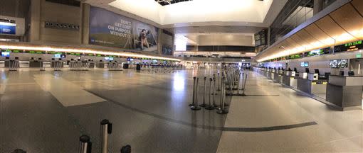 HYDE貼出洛杉磯國際機場景象驚呆了。（圖／翻攝自HYDE推特）