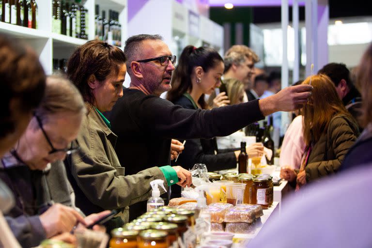 La feria gastronómica Caminos y Sabores comenzó el jueves y culminará mañana en La Rural