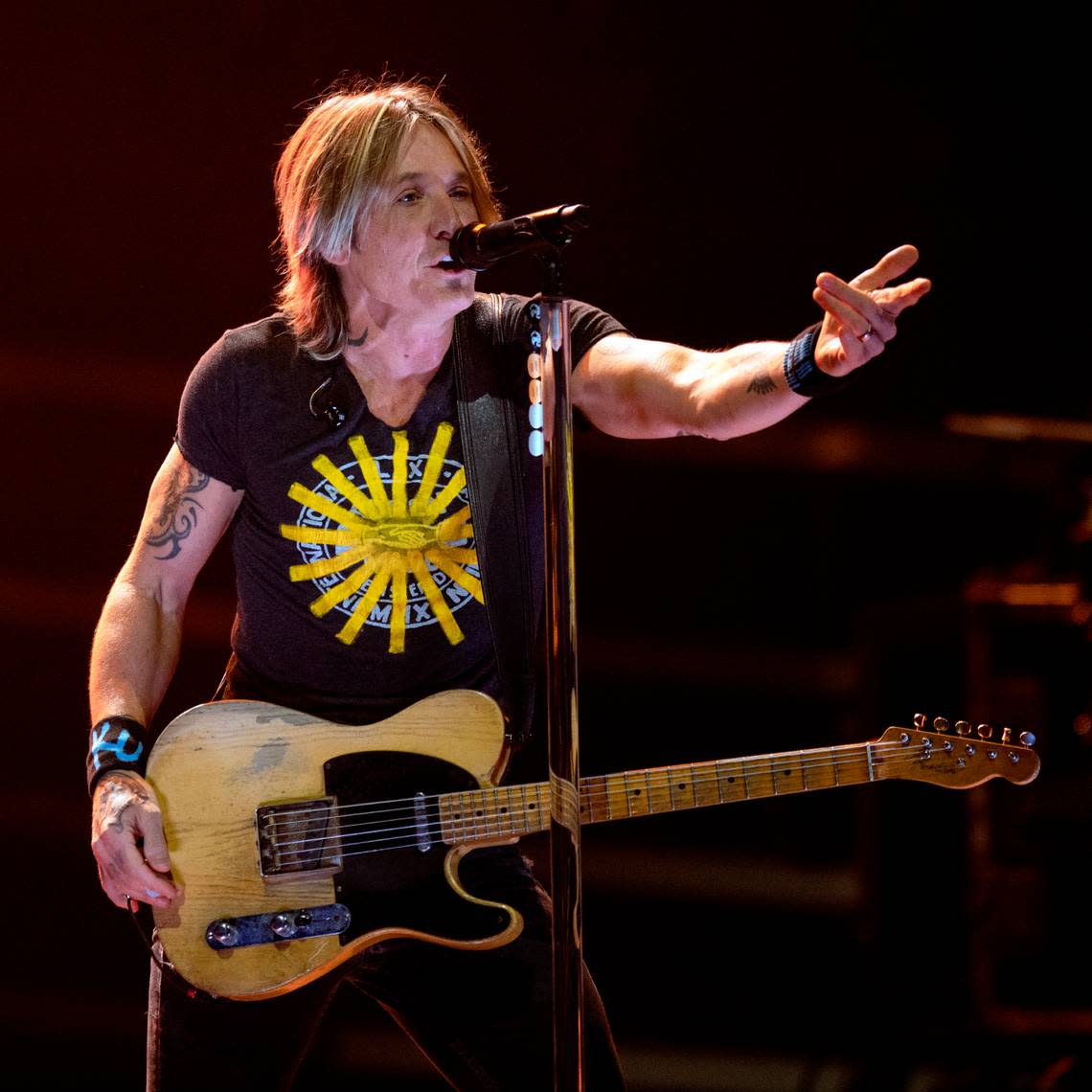 Keith Urban in concert at Raleigh, N.C.’s Coastal Credit Union Music Pavilion at Walnut Creek, Saturday night, Aug. 13, 2022.