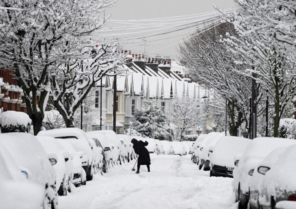 A street in Chiswick, London, as heavy snowfall hit the UK in 2009  (Fiona Hanson/Alamy)