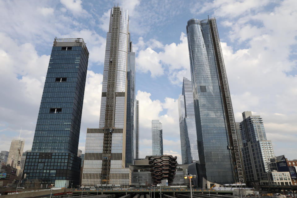 <p>Junto a The Vessel, se abrieron al público cuatro torres que incluyen un espacio residencial y comercial. (Foto: Brendan McDermid / Reuters). </p>