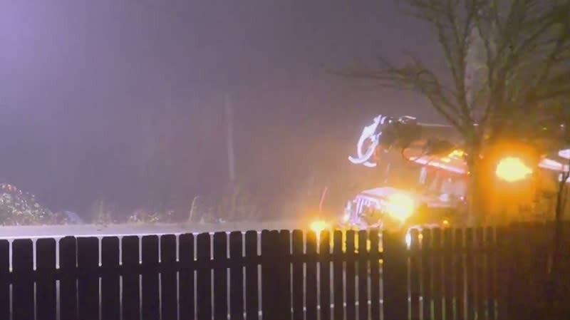 Three people died when a small plane crashed in Independence, Oregon, December 16, 2023 (KOIN)