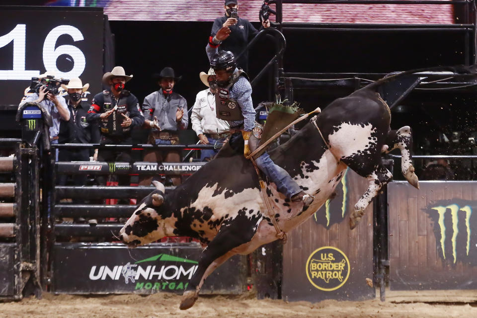  Amadeu Campos Silva rides bull Marquis Metal Works Draggin Up during the Monster Energy Team Challenge, on June 21, 2020, at the South Point Arena, Las Vegas, NV. (Photo by Chris Elise/Icon Sportswire via Getty Images)