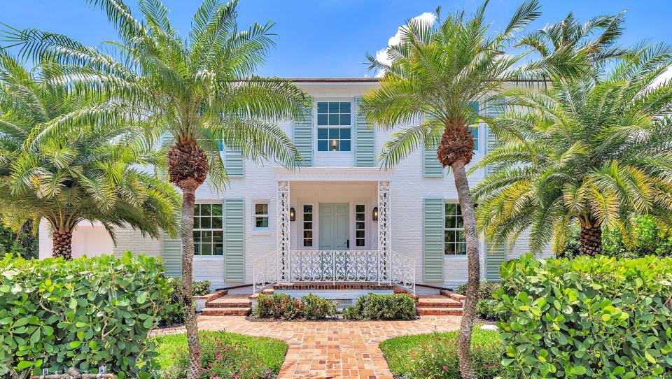 Built in 1948 in Midtown Palm Beach, the house at 236 Pendleton Ave. recently underwent a top-to-bottom renovation.