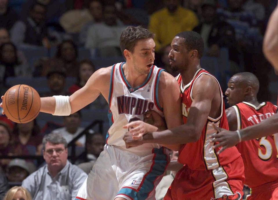 Pau Gasol and Shareef Abdur Rah-m