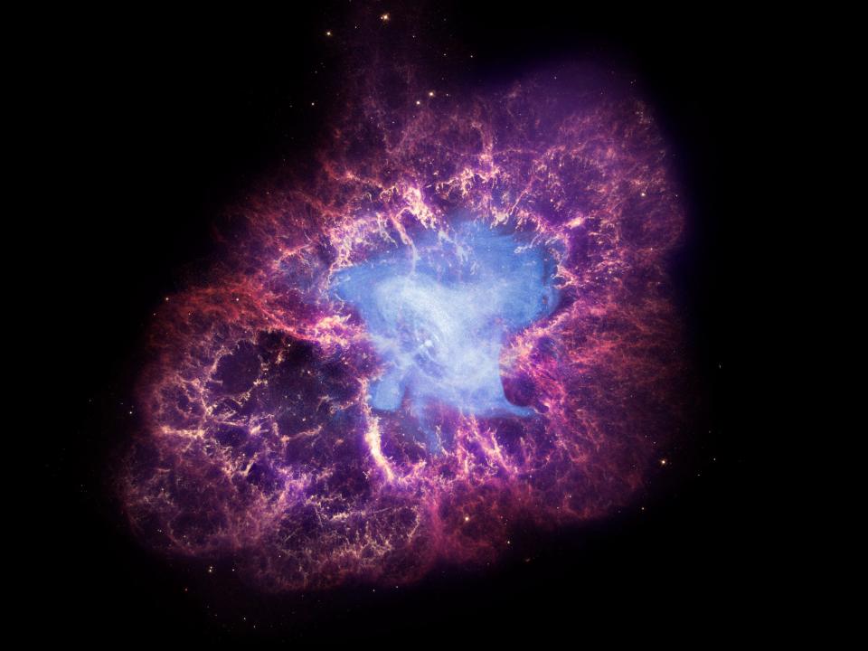 crab nebula star death Spitzer telescope 