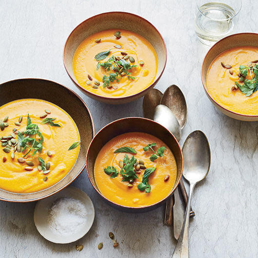 Curried Carrot and Apple Soup 