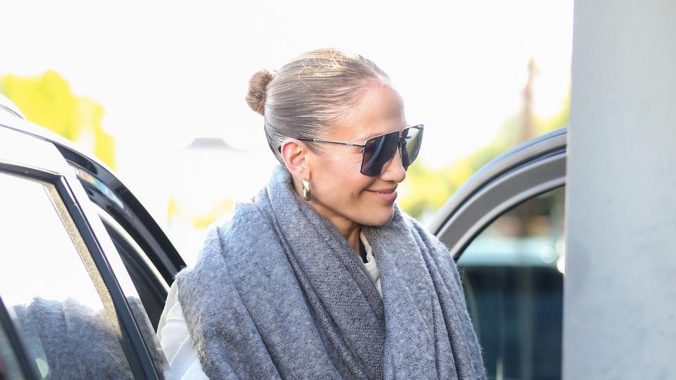 Jennifer Lopez Shares Girls Night Out Pics in Cropped Cardigan and High ...