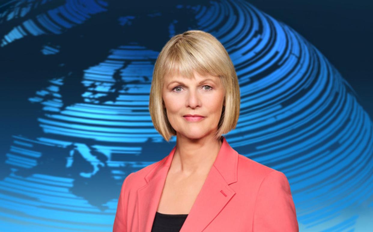 Gundula Gause (58) musste die ZDF-Nachrichtensendung "heute journal" am Montagabend abbrechen. Der Grund: ein Schwächeanfall. (Bild: ZDF / Klaus Weddig / [M] Meike Wittenstein)