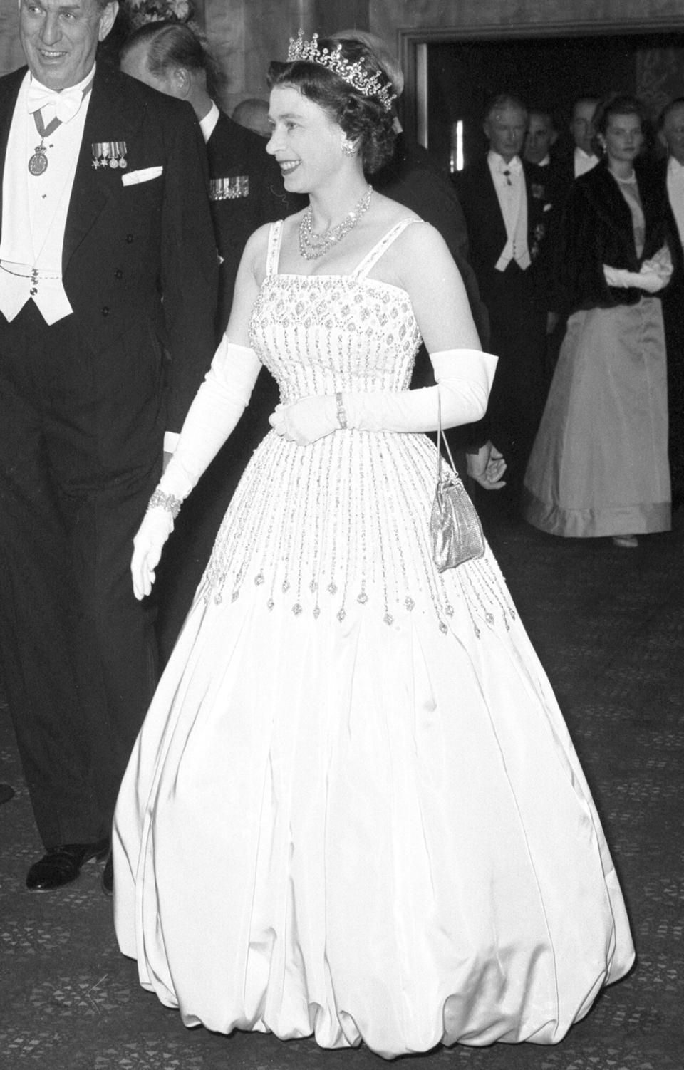 Queen Elizabeth II arriving at the Odeon, Leicester Square, London for the world charity premiere of the film 'Lawrence of Arabia'