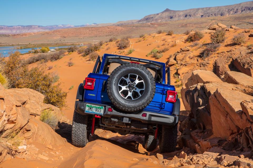 See Photos of the 2020 Jeep Wrangler EcoDiesel