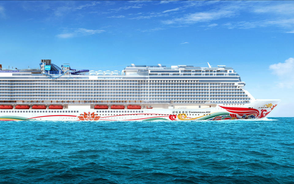 Chinese artist designing cruise ship