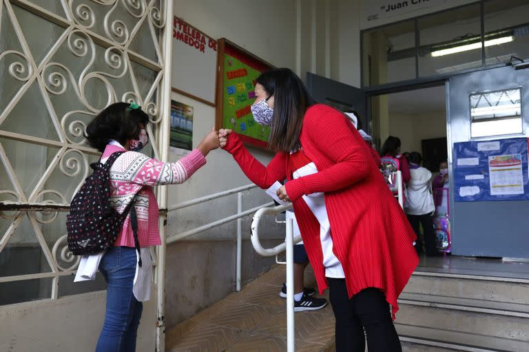 Entre las personas que respondieron que hubo un accionar específico par parte de las instituciones educativas después de la cuarentena, se destacó el apoyo a los alumnos que así lo requirieron (37%) y el refuerzo de contenidos y adaptación curricular (34%)