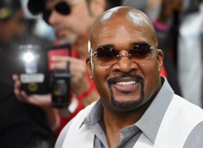 Mayweather Promotions CEO Leonard Ellerbe looks on during an open workout at Floyd Mayweather's gym. (Getty)