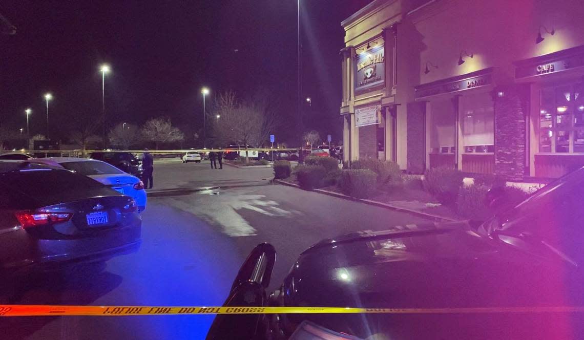 The Fresno Police Department is investigating a shooting Sunday, Jan. 28, 2024 that took place near the Me-N-Ed’s Victory Grill and Yosemite Falls Cafe after the NFC championship game between the San Francisco 49ers and Detroit Lions. ANTHONY GALAVIZ/agalaviz@fresnobee.com