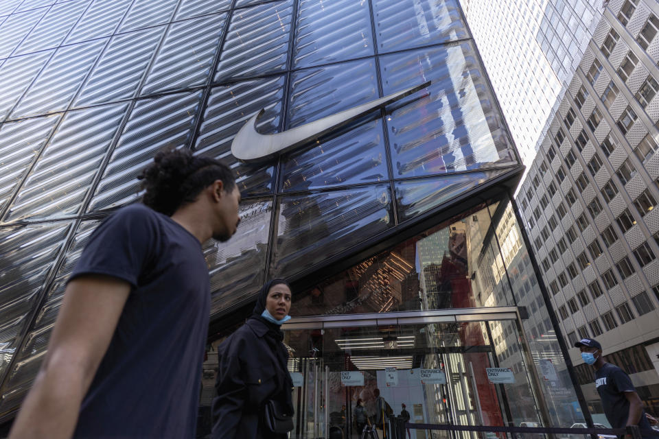 Photo by: John Nacion/STAR MAX/IPx 2020 8/6/20 A view of a Nike Store along 5th Ave. Nike eyes 500 layoffs at Oregon HQ. New York City continues Phase 4 of re-opening following restrictions imposed to slow the spread of the coronavirus on August 6, 2020 in New York City. The fourth phase allows outdoor arts and entertainment, sporting events without fans and media production.