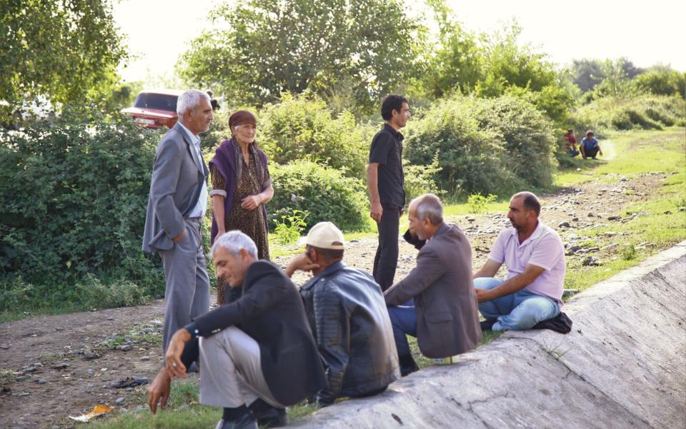 Azerbaijani people leave their villages after border clashes broke out after Armenian forces opened fire on Azerbaijani civilian settlements - Anadolu Agency