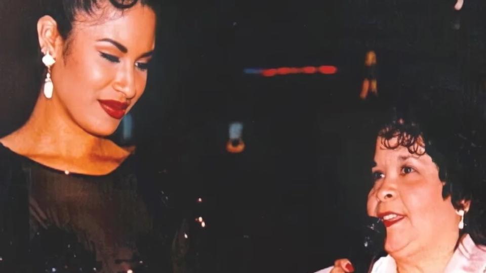 Selena Quintanilla and Yolanda Saldivar (Credit: Oxygen)