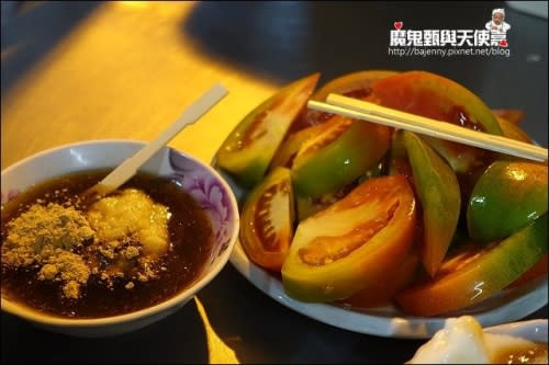 《小姑遊記》台南住宿景點美食~冰鄉八寶豆花/芒果牛奶冰．石精臼牛肉湯．花園夜市小吃．老房子麥克阿舍民宿