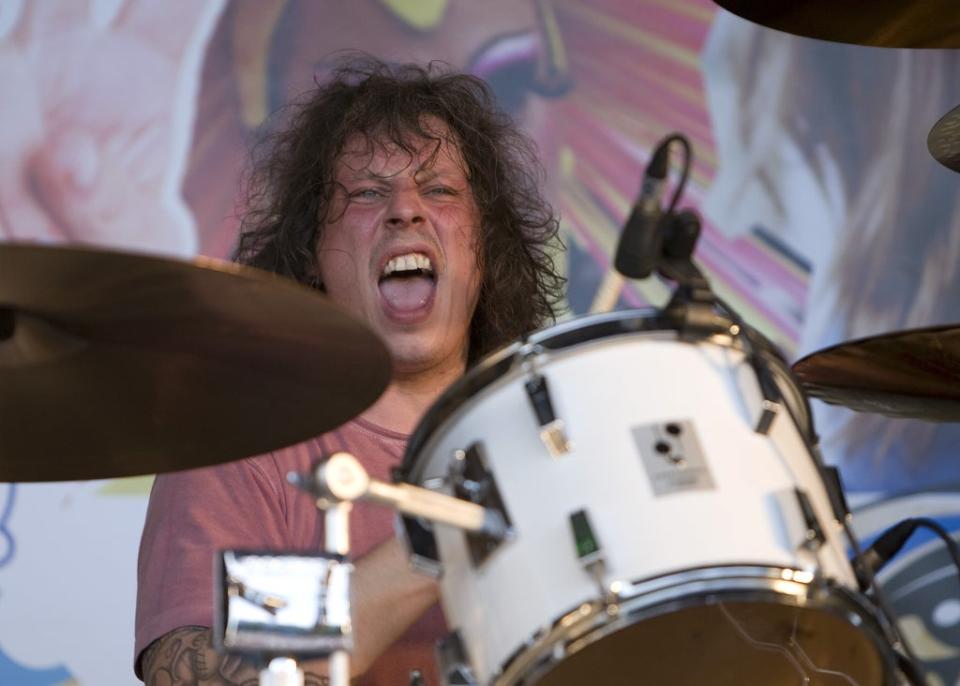Stuart Cable performing with Stereophonics in Cardiff in 2007 (Huw John/Shutterstock)