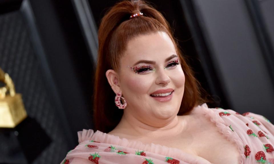 Tess Holliday is opening up about life with an eating disorder (Image via Getty Images)