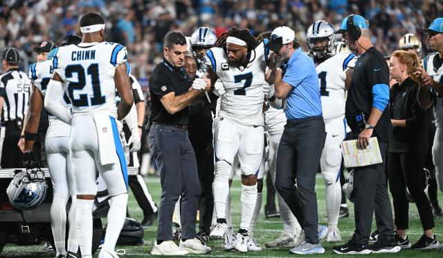 Panthers LB Shaq Thompson 'likely' out for season with fractured fibula