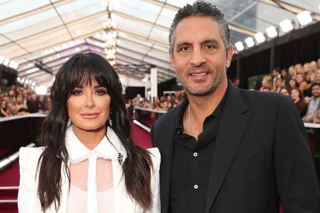 <p>Todd Williamson/E! Entertainment/NBCU Photo Bank via Getty Images</p> (L-R) Kyle Richards and Mauricio Umansky are pictured at the 2019 E! People's Choice Awards held at the Barker Hangar on November 10, 2019.