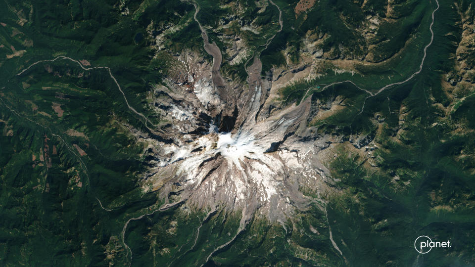 Mount Rainier on Sept. 27, 2022. (Planet Labs PBC)