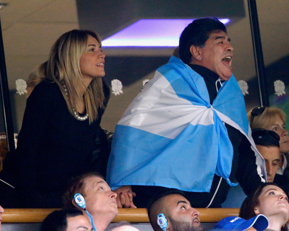 Maradona y su novia Rocío Oliva. Foto: Getty Images
