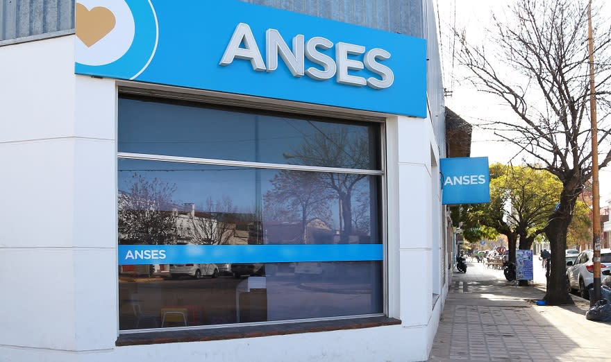 ANSES paga bono a monotributistas: quiénes cobran en septiembre